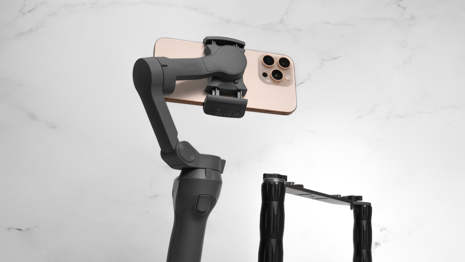 The Best Mobile Filmmaking Setup: DJI Osmo Mobile 7 + SANDMARC Film Rig