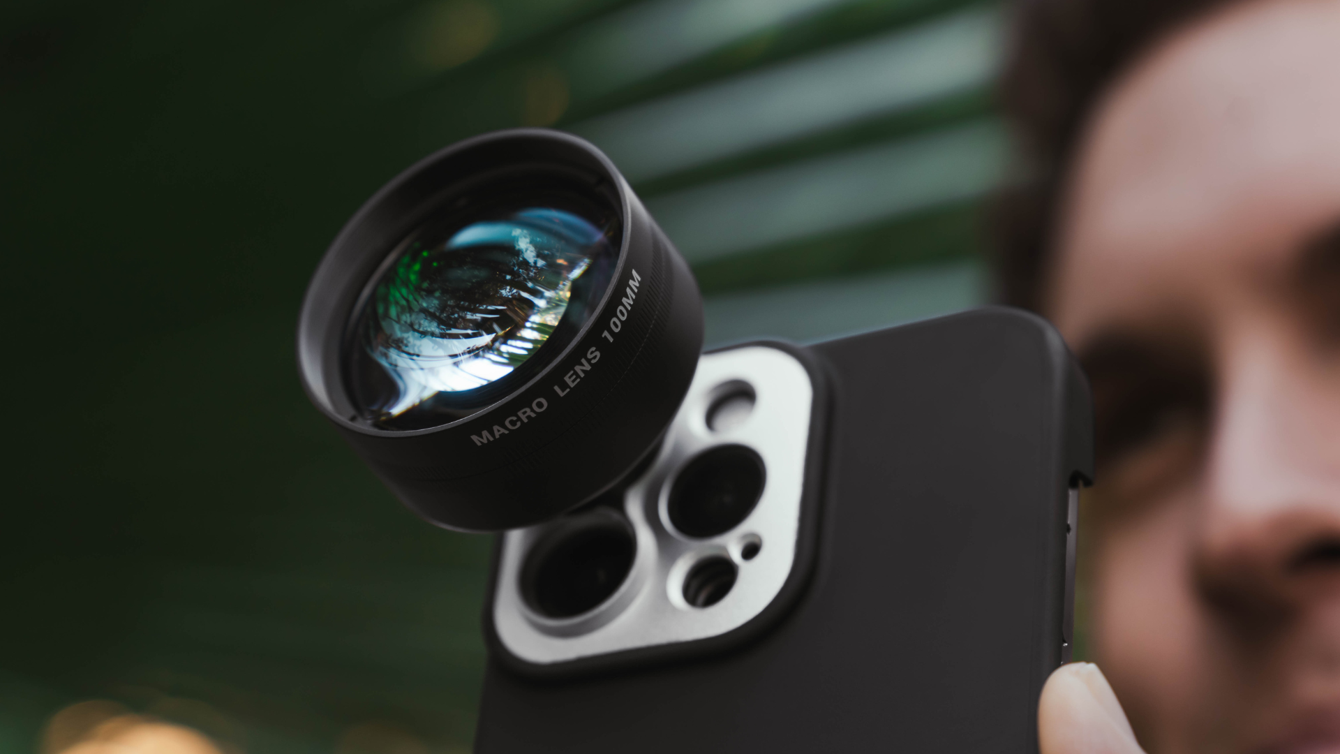 What is a Macro Lens?