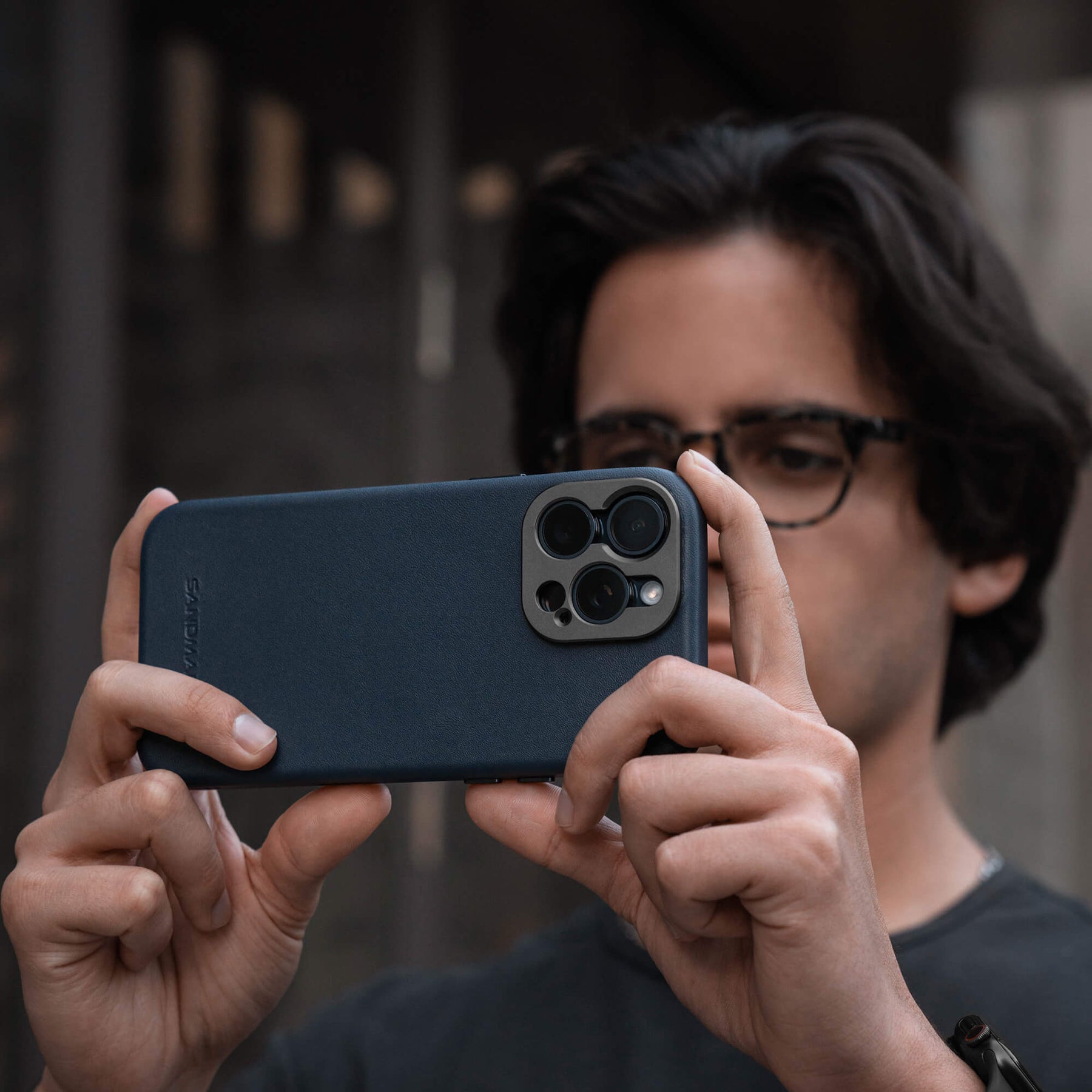 Pro Leather Case - iPhone 15 Pro Max - Navy