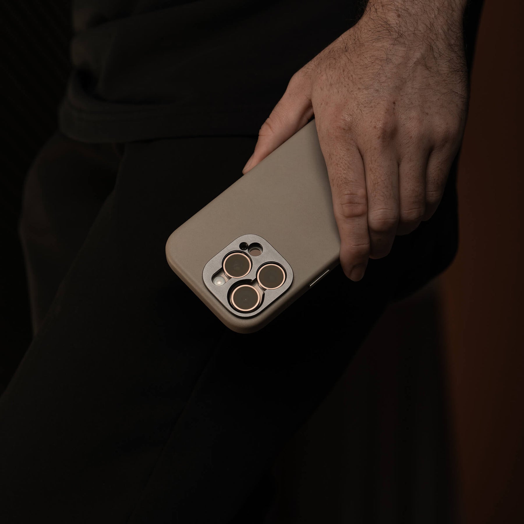 Pro Leather Case - iPhone 16 Pro Max - Sand