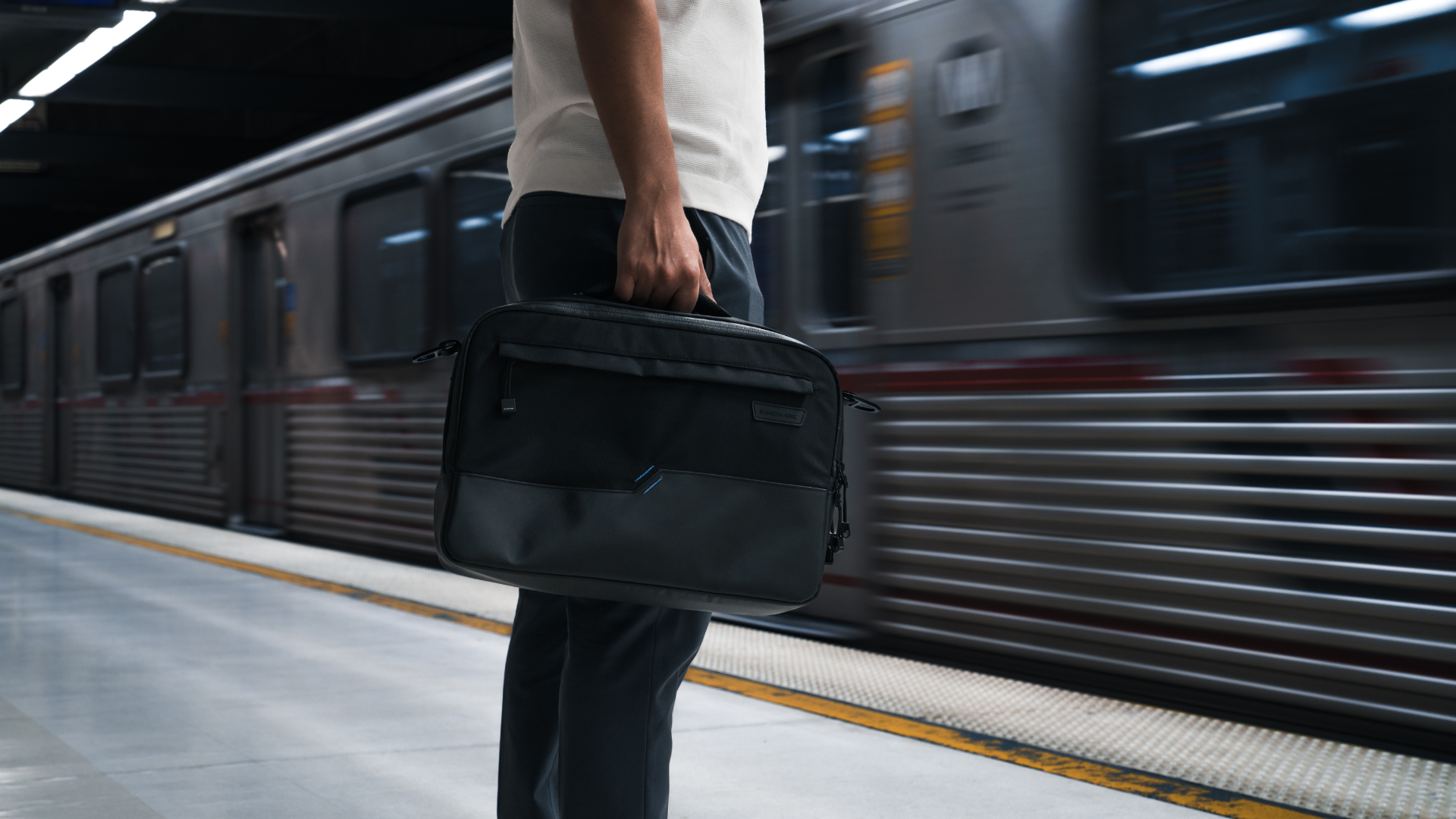 5 Must-Listen Travel Podcasts for Your Daily Commute