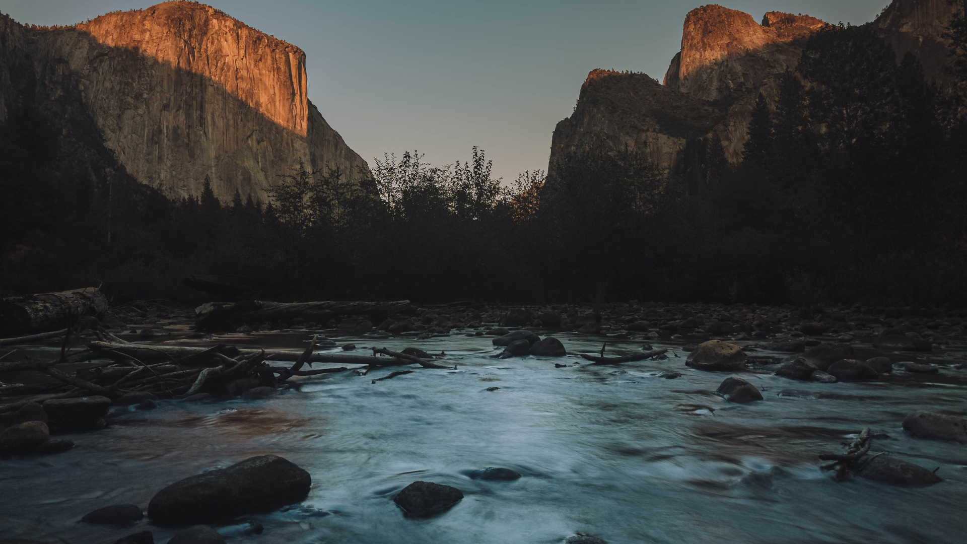 How to Capture Slow Shutter Photography on iPhone