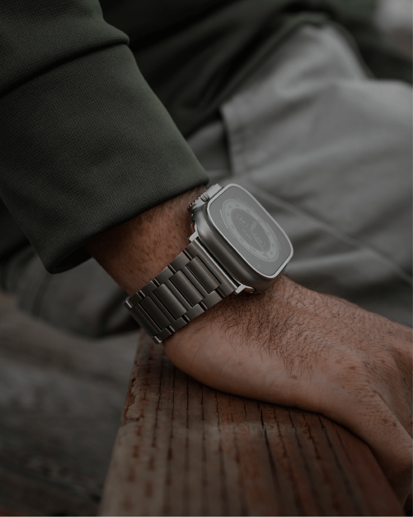 Apple 2025 wrist strap