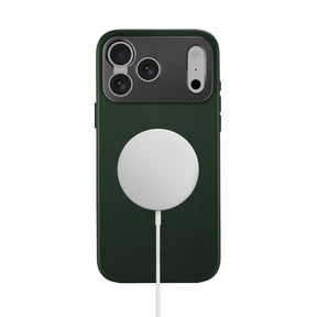 Pro Leather Case - iPhone 17 Pro - Forest Green
