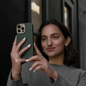Pro Leather Case - iPhone 16 Pro Max - Forest Green