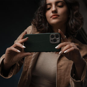 Pro Leather Case - iPhone 16 Pro Max - Forest Green