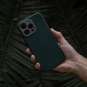 Pro Leather Case - iPhone 16 Pro Max - Forest Green