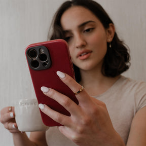 Pro Leather Case - iPhone 16 Pro - Red