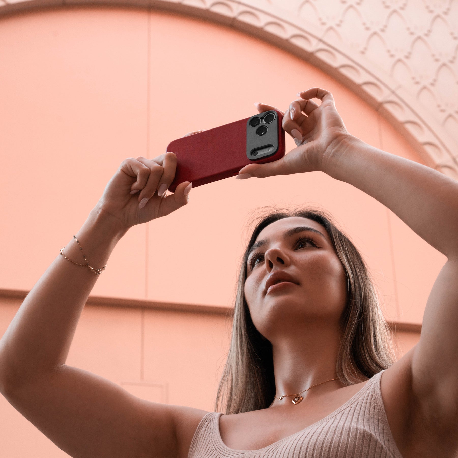 Pro Leather Case - iPhone 18 Pro - Red