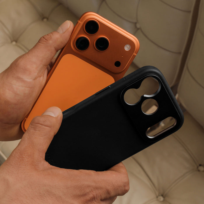 Sandmarc รุ่น Pro Leather Case - เคส iPhone 17 Pro - สี Black