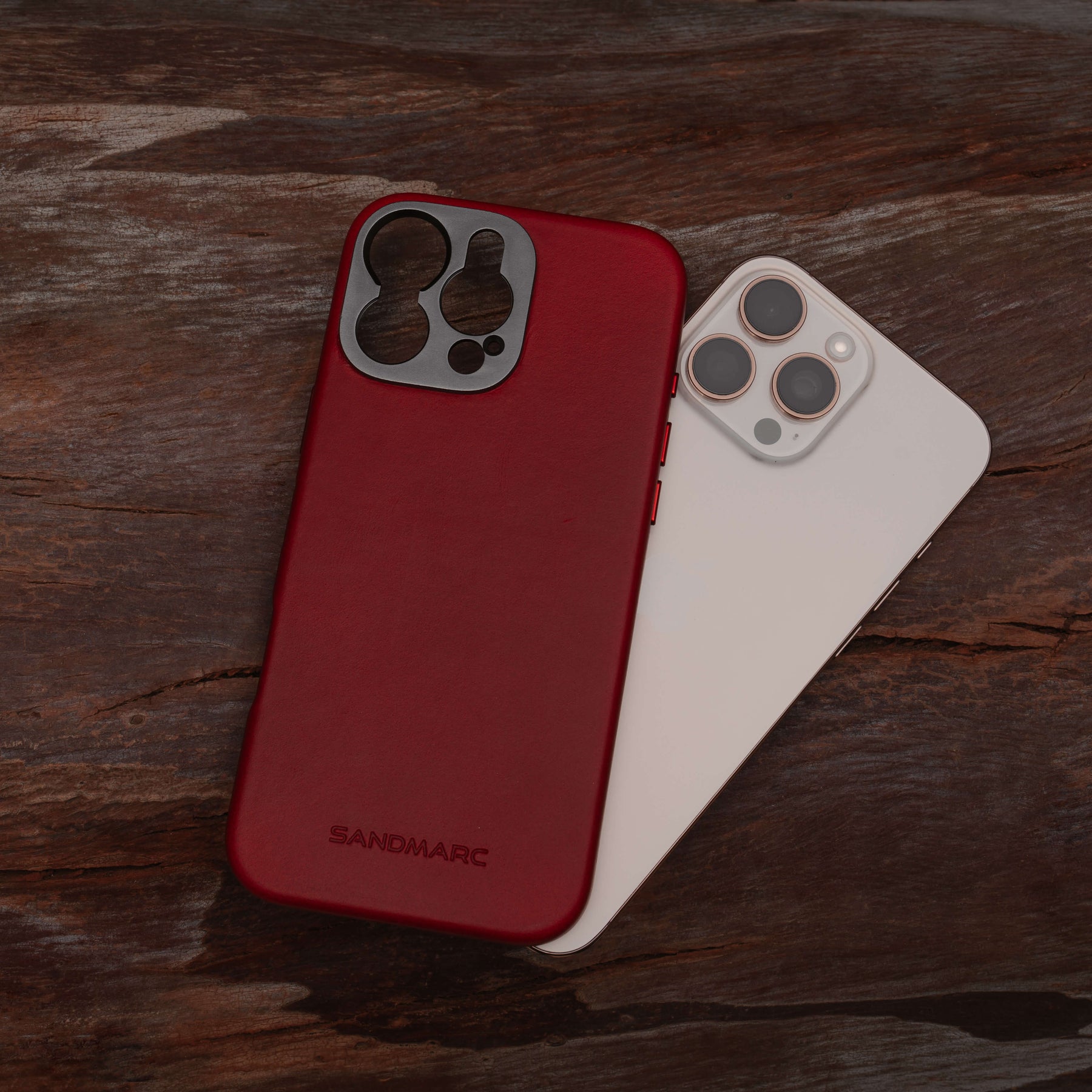 Pro Leather Case - iPhone 17 Pro - Red