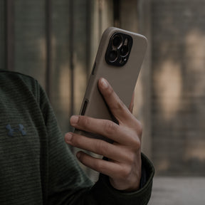 Pro Leather Case - iPhone 16 Pro - Sand