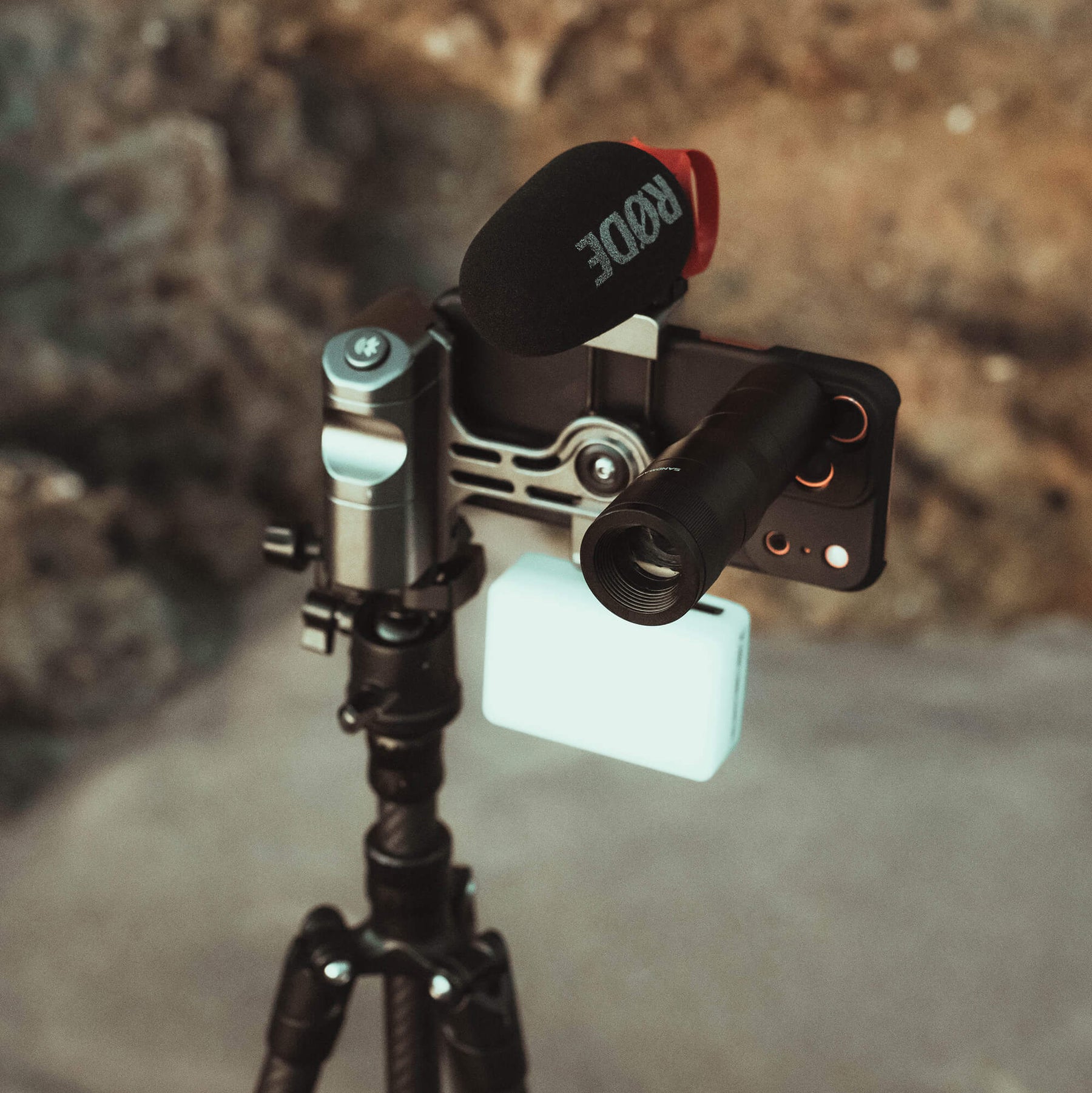 Telephoto 6x Lens attached to SANDMARC Creator Grip, Prolight, and Carbon Tripod