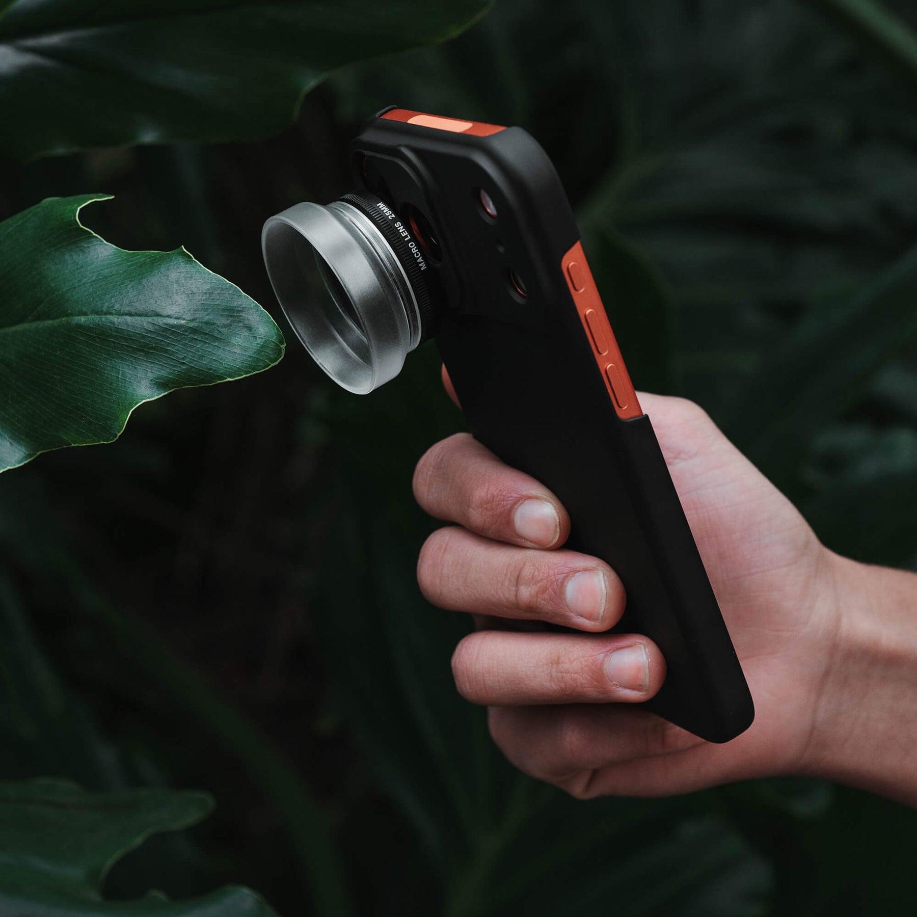 Macro Lens Edition - iPhone 17 Pro