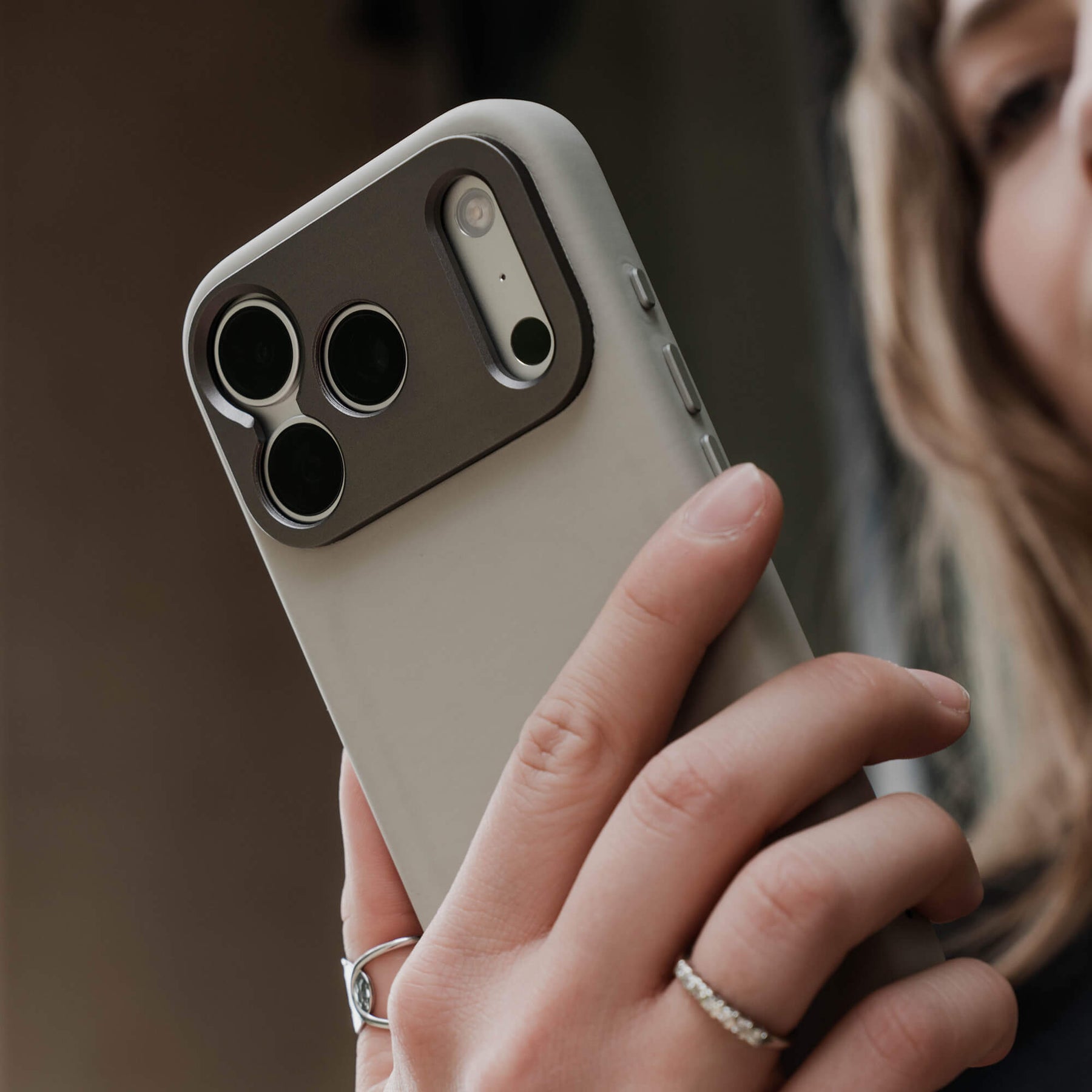 Pro Case - iPhone 17 Pro Max - Stone