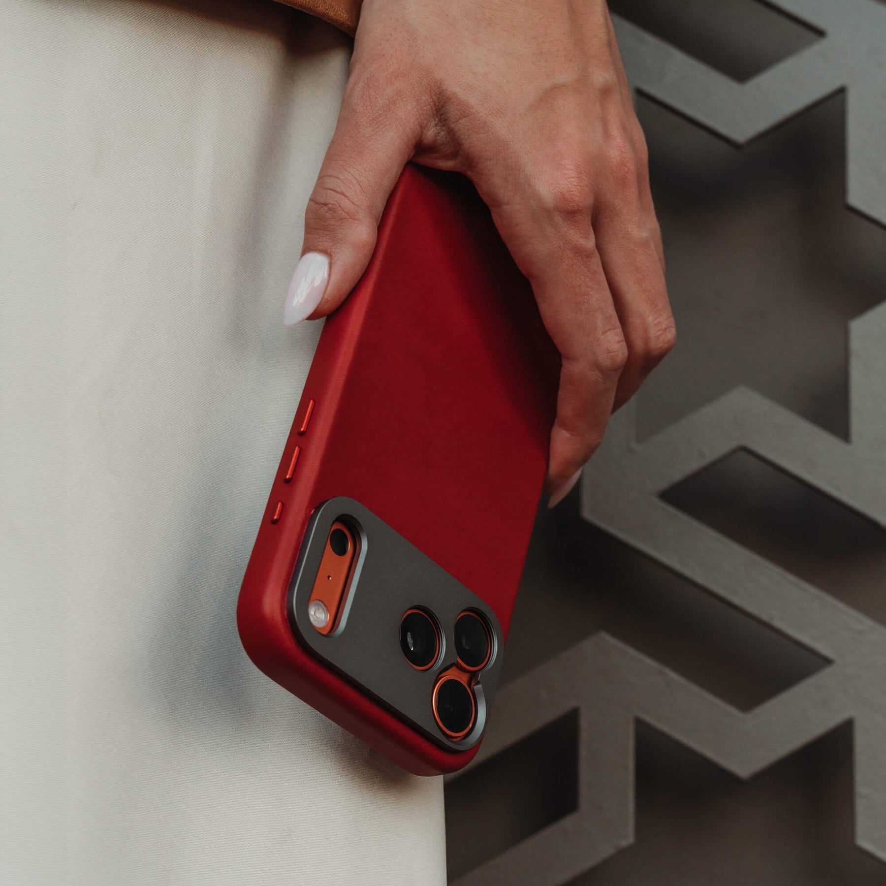 iPhone 17 Pro Max Leather Case | Red iPhone 17 Pro Max Leather Case | Red