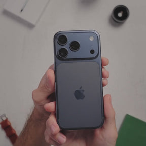 Pro Leather Case - iPhone 17 Pro Max - Brown