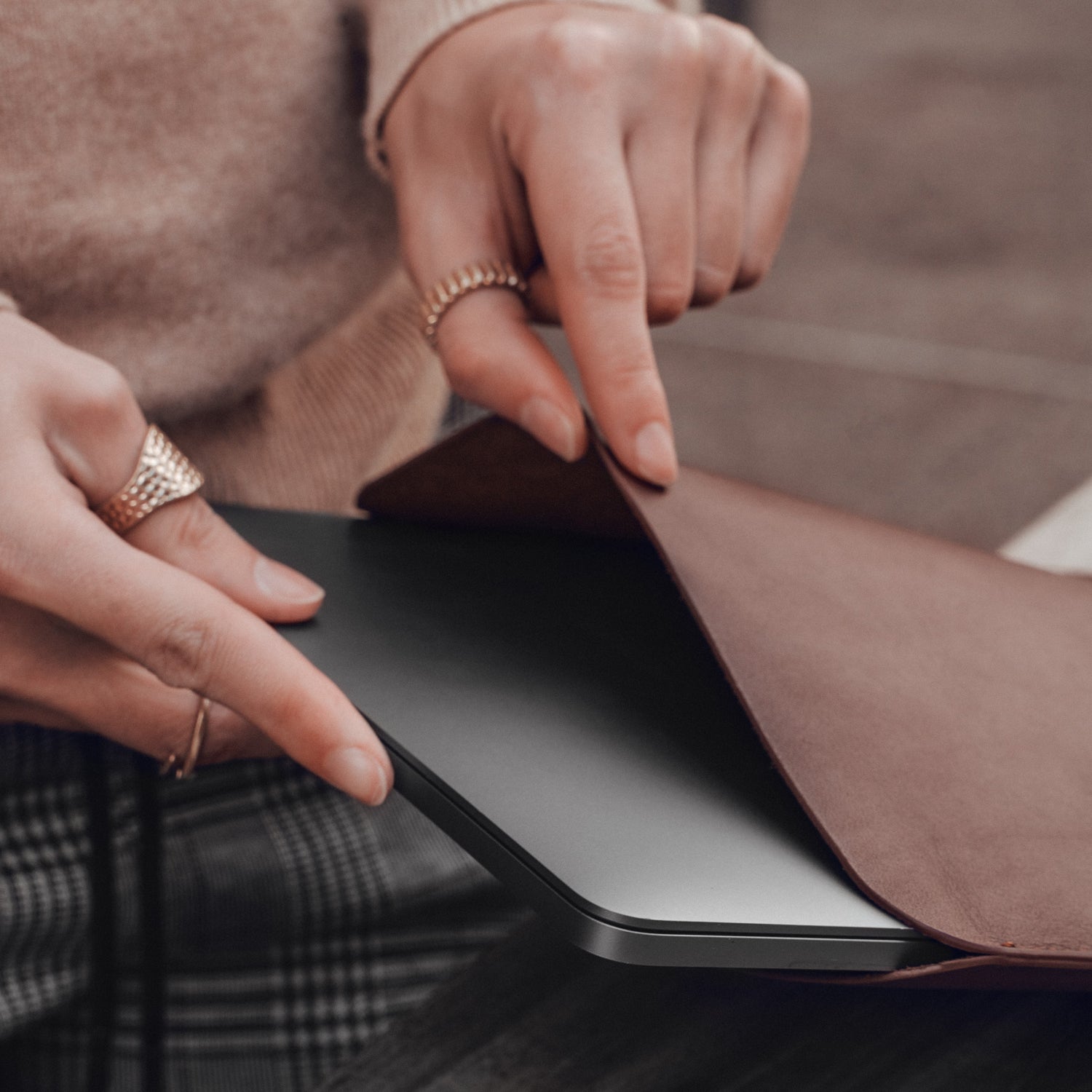 Macbook pro 16 sleeve leather Clearance